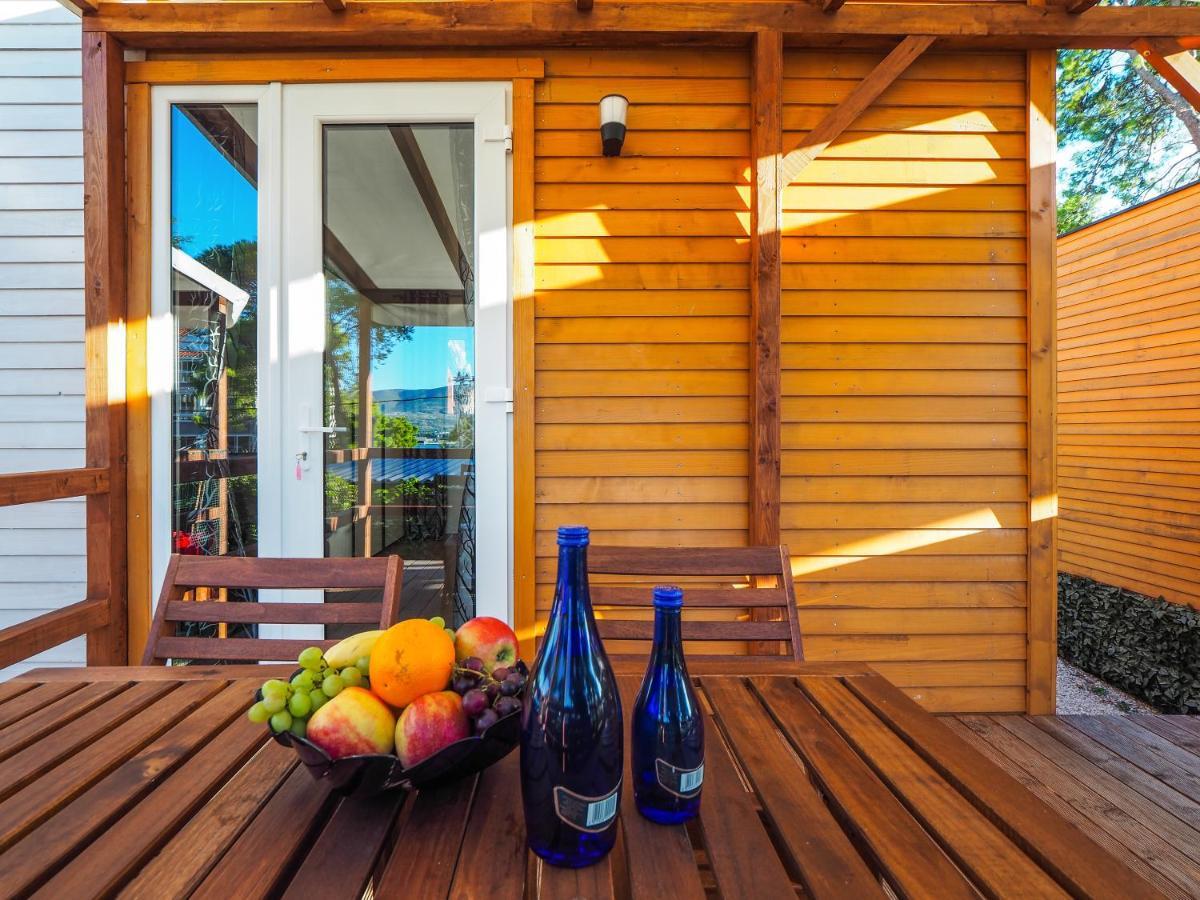 Mediteran Travel Mobile Homes Miran Pirovac Exterior foto