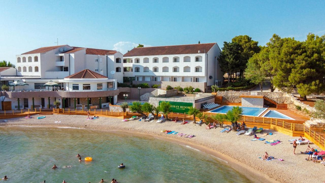 Mediteran Travel Mobile Homes Miran Pirovac Exterior foto
