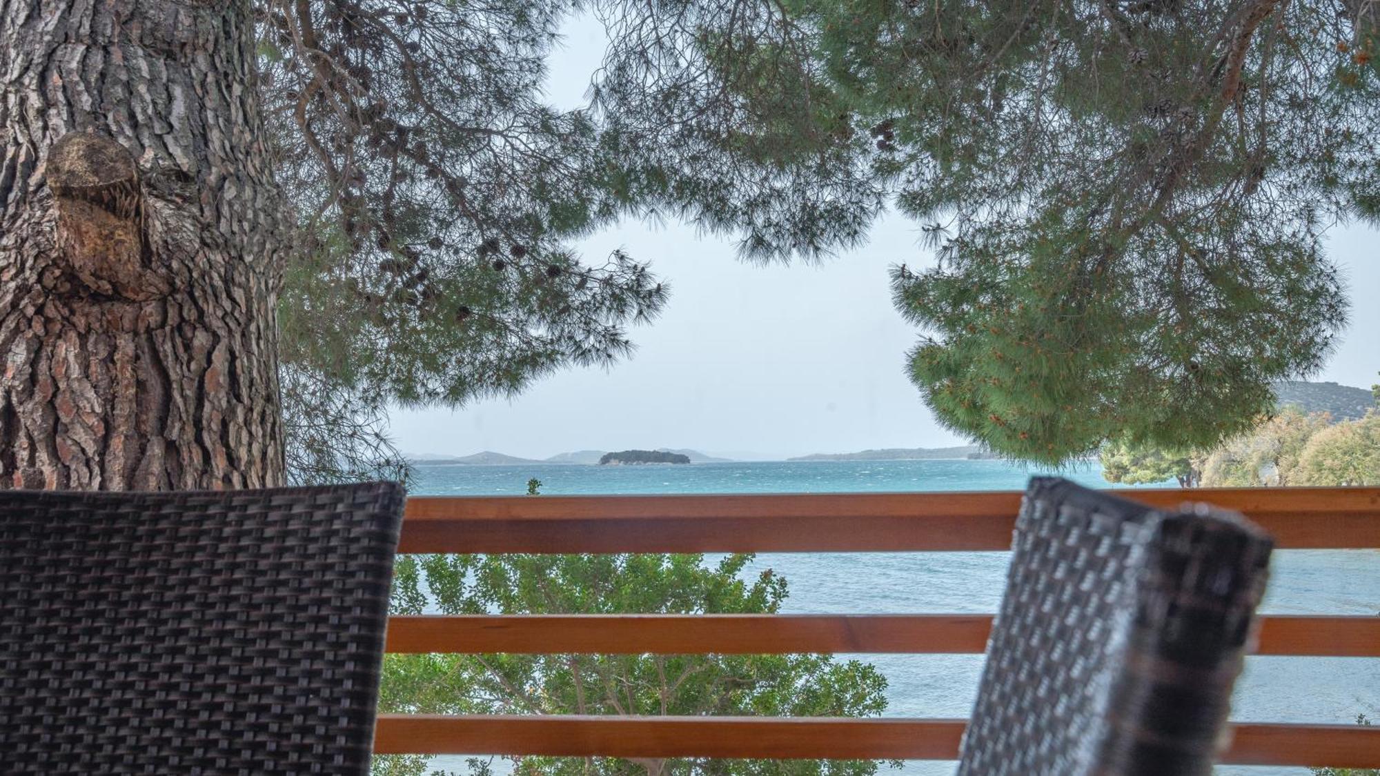 Mediteran Travel Mobile Homes Miran Pirovac Exterior foto